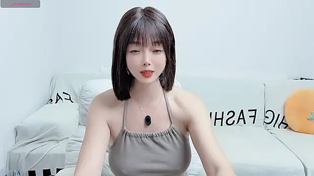 uikyy1 online show from 10-31-25, 06:21