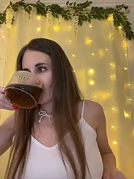 LucieMack online show from 04-01-26, 06:38