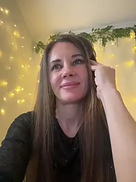 LucieMack online show from 03-25-26, 07:46