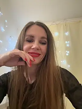 LucieMack online show from 11-26-25, 06:30