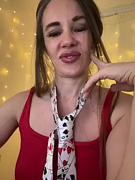 Snapshot of LucieMack chatting on 07-13-26, 03:11 LucieMack online show from 07-13-26, 03:11