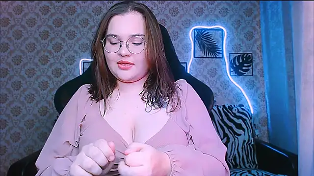 InLoveWithLife26 online show from 12-14-25, 12:11