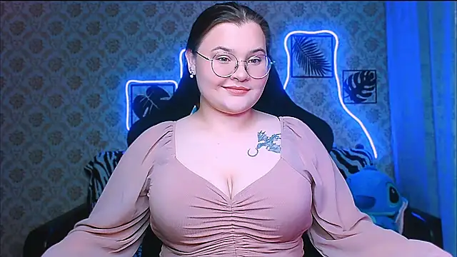 InLoveWithLife26 online show from 11-04-25, 08:23