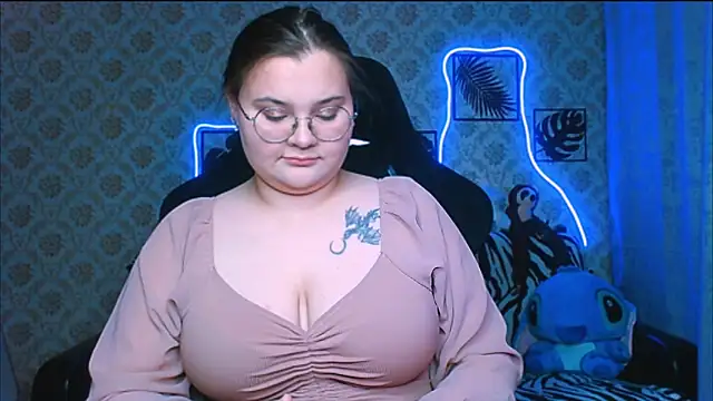 InLoveWithLife26 online show from 10-10-25, 07:25