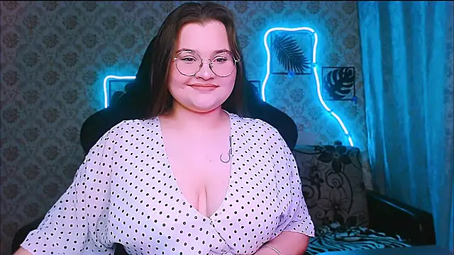 InLoveWithLife26 online show from 02-25-26, 07:36