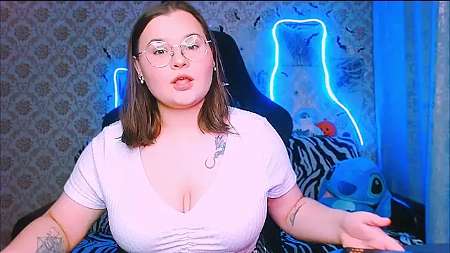 InLoveWithLife26 online show from 10-30-25, 07:22