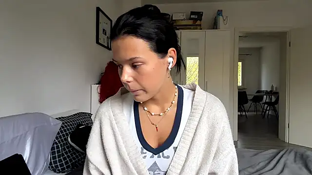 MaydaCornwall online show from 10-25-25, 07:07