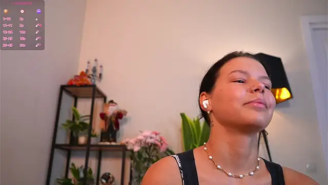 MaydaCornwall online show from 05-24-26, 04:12