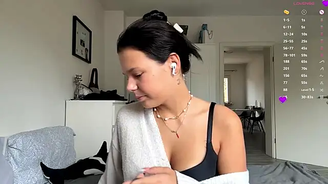 MaydaCornwall online show from 11-15-25, 08:07