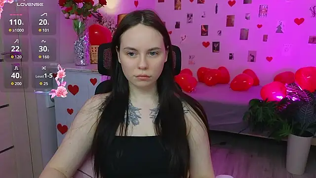 Alice Moondark online show from 02-12-26, 09:03