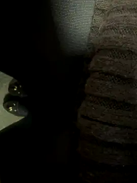 Snapshot of HiddenHoneyLDN chatting on 11-28-25, 10:15 HiddenHoneyLDN online show from 11-28-25, 10:15