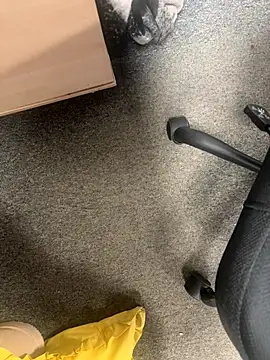 Snapshot of HiddenHoneyLDN chatting on 10-23-25, 08:57 HiddenHoneyLDN online show from 10-23-25, 08:57