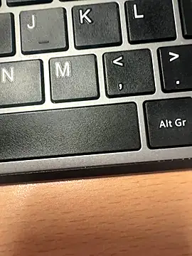 Snapshot of HiddenHoneyLDN chatting on 11-26-25, 10:15 HiddenHoneyLDN online show from 11-26-25, 10:15