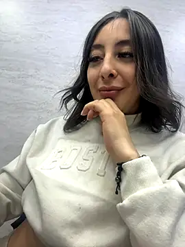 Snapshot of Savannah_Monroe chatting on 11-05-25, 10:46 Savannah Monroe online show from 11-05-25, 10:46