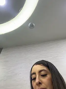 Snapshot of Savannah_Monroe chatting on 12-20-25, 09:17 Savannah Monroe online show from 12-20-25, 09:17