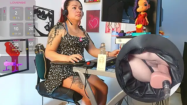 leidydi223 online show from 05-18-26, 03:17