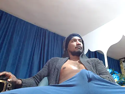 ElCaballeroNegro24 online show from 12-18-25, 01:44