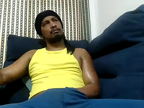Snapshot of ElCaballeroNegro24 chatting on 09-11-25, 10:10 ElCaballeroNegro24 online show from 09-11-25, 10:10