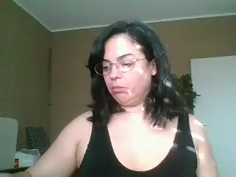 ITALIANASISIXX online show from 04-16-26, 07:20