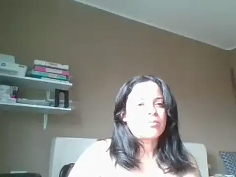 ITALIANASISIXX online show from 04-14-26, 06:51