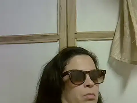 Snapshot of ITALIANASISIXX chatting on 02-26-25, 07:10 ITALIANASISIXX online show from 02-26-25, 07:10