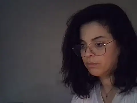 ITALIANASISIXX online show from 12-21-25, 07:43