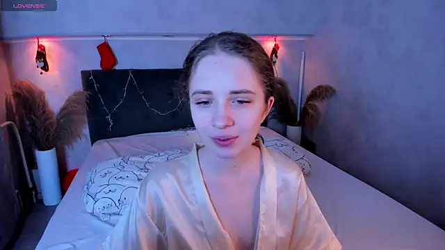 Camilla Kelly online show from 02-11-26, 01:16