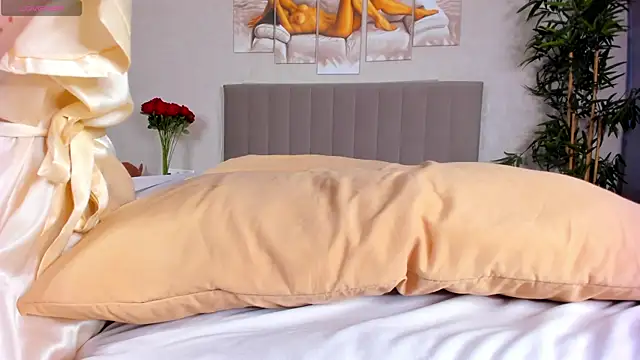 Camilla Kelly online show from 03-30-26, 01:07