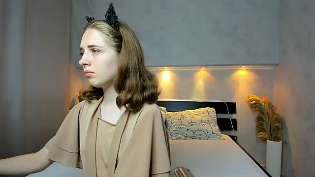 Camilla Kelly online show from 09-10-25, 12:09