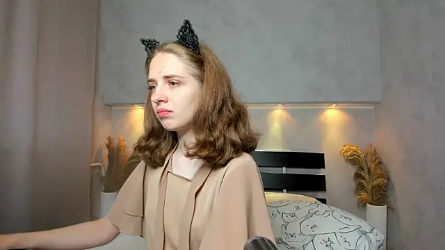 Camilla Kelly online show from 09-14-25, 12:11