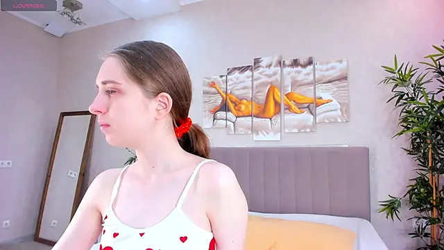 Camilla Kelly online show from 05-12-26, 01:02