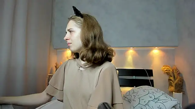 Camilla Kelly online show from 09-18-25, 12:13