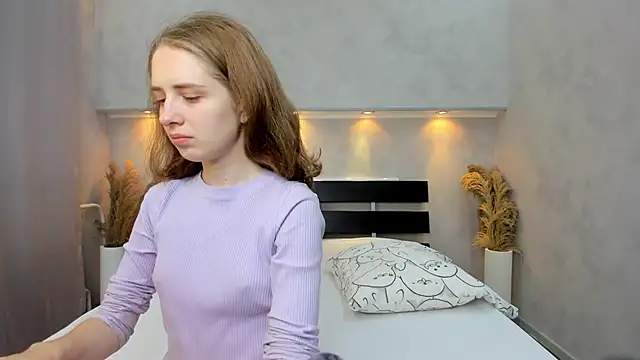 Camilla Kelly online show from 10-02-25, 12:58