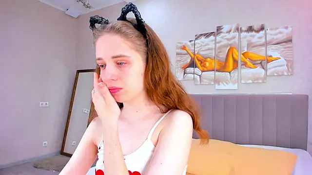 Camilla Kelly online show from 05-18-26, 01:06