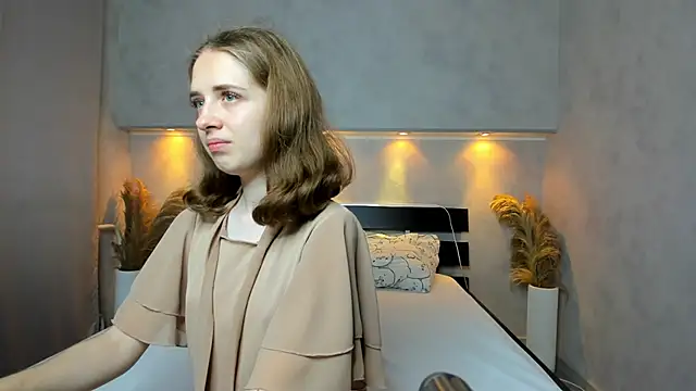 Camilla Kelly online show from 09-11-25, 12:21