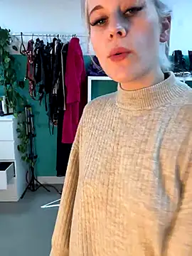 TheRealJessyLey online show from 12-19-25, 07:38