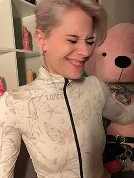 TheRealJessyLey online show from 11-12-25, 07:40