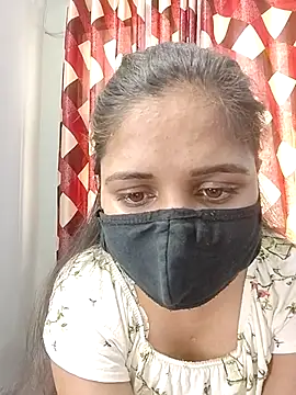 Snapshot of Ruhi_07 chatting on 03-26-26, 04:22 Ruhi 07 online show from 03-26-26, 04:22