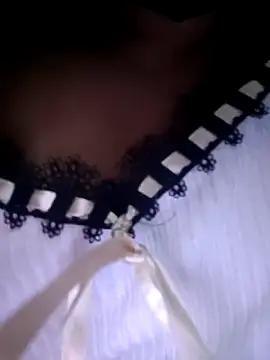 Snapshot of Ruhi_07 chatting on 04-02-26, 04:30 Ruhi 07 online show from 04-02-26, 04:30