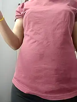 Snapshot of Ruhi_07 chatting on 04-10-26, 04:30 Ruhi 07 online show from 04-10-26, 04:30