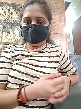 Snapshot of Ruhi_07 chatting on 03-20-26, 05:52 Ruhi 07 online show from 03-20-26, 05:52