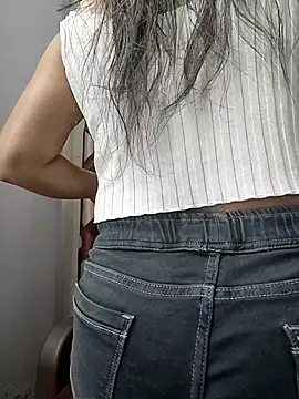 Snapshot of Ruhi_07 chatting on 04-11-26, 04:53 Ruhi 07 online show from 04-11-26, 04:53