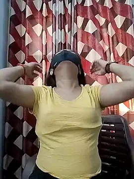 Snapshot of Ruhi_07 chatting on 03-30-26, 04:25 Ruhi 07 online show from 03-30-26, 04:25