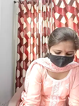 Snapshot of Ruhi_07 chatting on 03-27-26, 06:22 Ruhi 07 online show from 03-27-26, 06:22