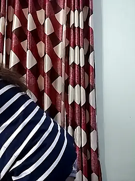 Ruhi 07 online show from 12-18-25, 03:44