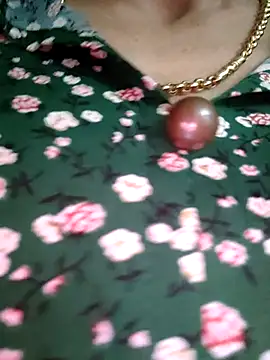 Snapshot of Rosalind_xxx chatting on 02-20-26, 10:33 Rosalind xxx online show from 02-20-26, 10:33