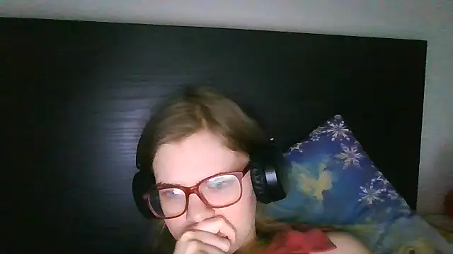 Moonolighta online show from 12-03-25, 12:26