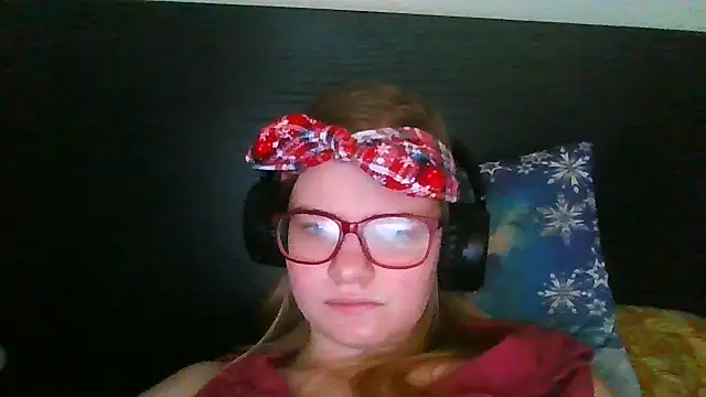 Moonolighta online show from 10-29-25, 09:52