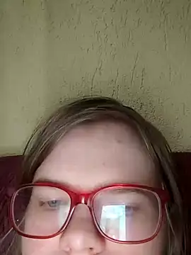 Moonolighta online show from 10-18-25, 08:38