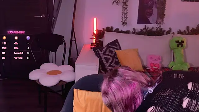 Lollyshy online show from 12-02-25, 08:05